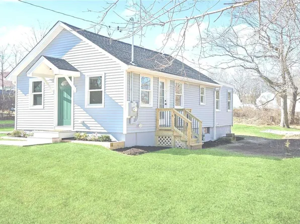 265 Factory Avenue, Mattituck, NY 11952