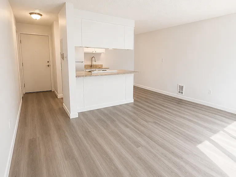Interlakken Apartments — Photo 5