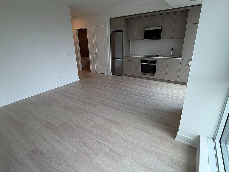 25 Cordova Ave #1810 — Photo 16