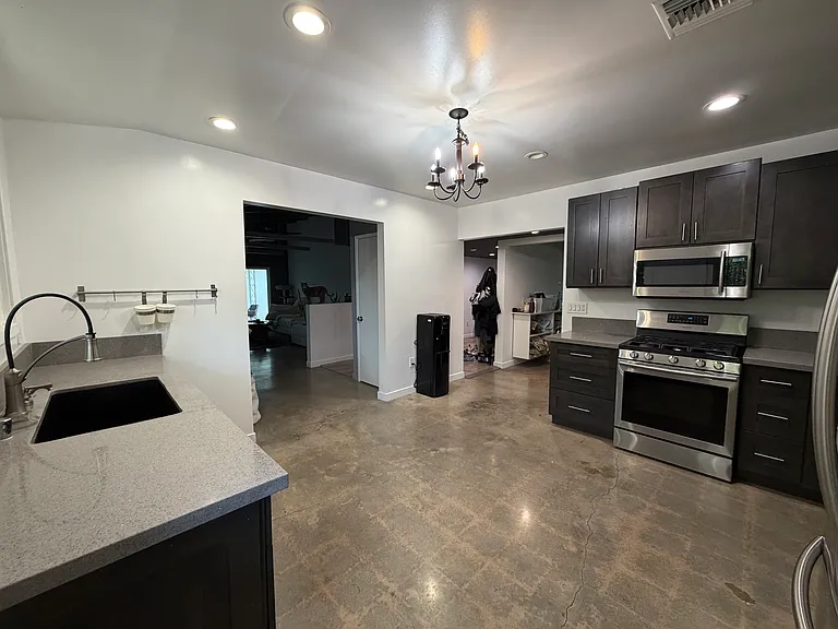 22701 Martha St — Photo 13