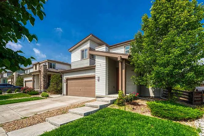 3 bed, 2.5 bath, 2375 sqft, $3,000 — Photo 3