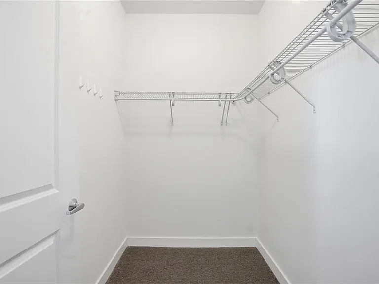 Walk-in closet