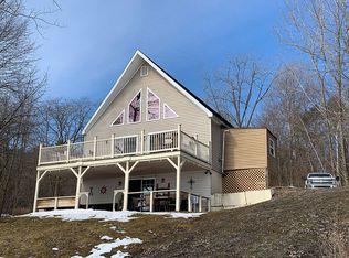 67 Captains Cv, Crown Point, NY 12928