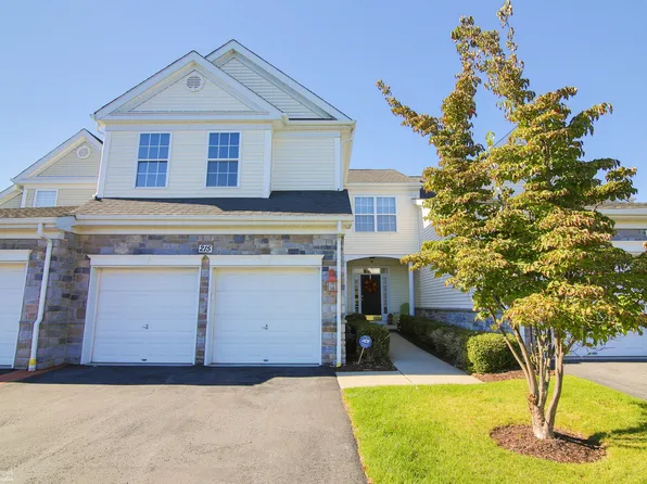 215 Eagles Creek Ct, Easton, PA 18042