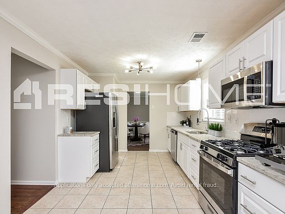 2nd image of 2260 Harmony Lakes Cir