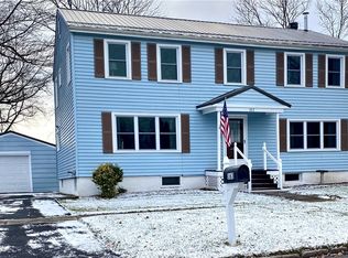 163 Chapel St, Canandaigua, NY 14424
