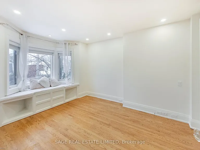 108 Beresford Ave — Photo 18