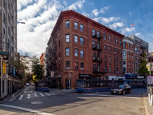 Rented by City Connections Realty | media 23