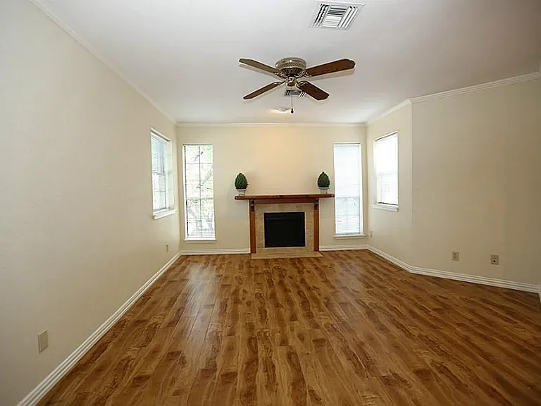 2602 W Holcombe Blvd — Photo 14