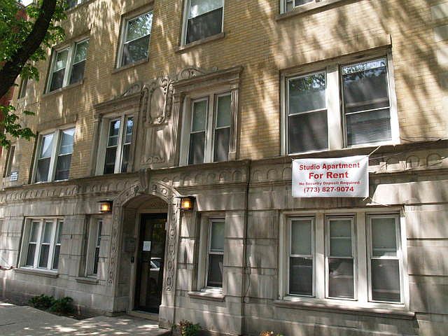 1st image of 4024 N Ashland Ave APT 301