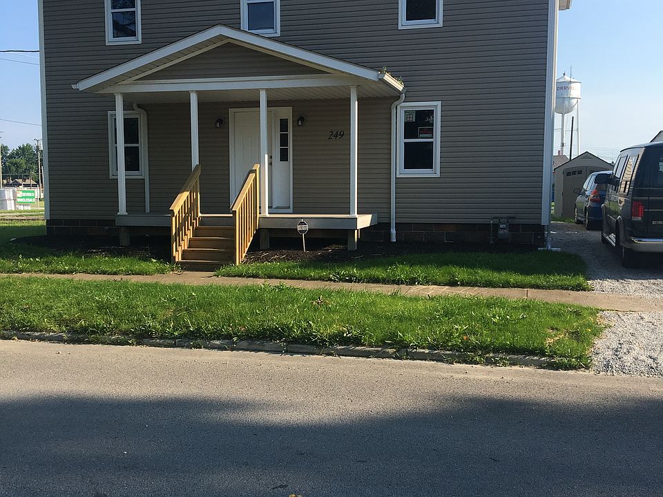 1st image of 249 W Chestnut St
