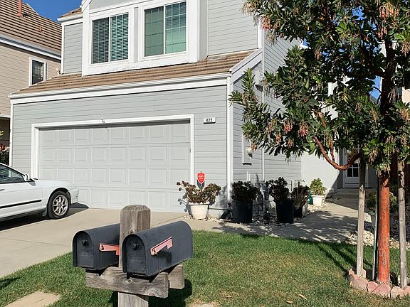 3rd image of 425 Glenmoor Cir