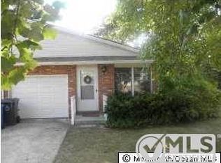 39 Sycamore Rd, Manahawkin, NJ 08050