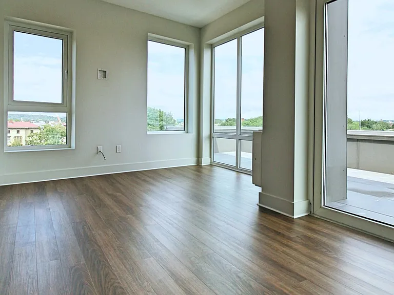 1292 Westminster St #501 — Photo 2