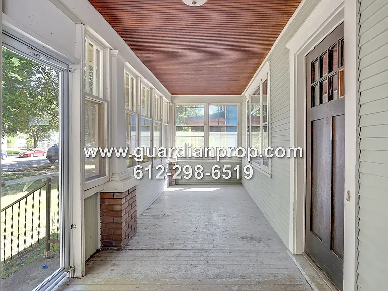 1612 Minnehaha Ave W — Photo 15