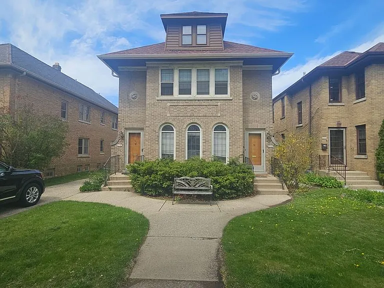 4147-4149 N Bartlett Ave — Photo 1