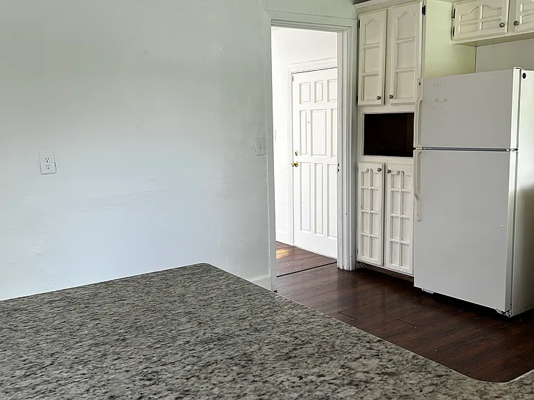 4406 La Luz Ave — Photo 40