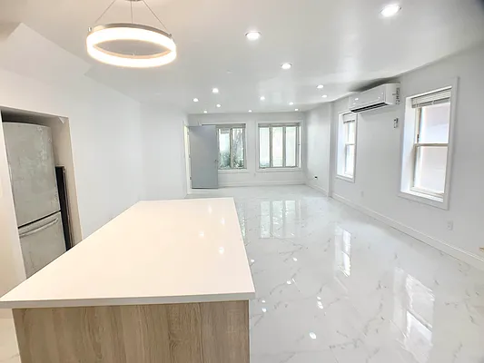 Rented by REAL New York | media 2