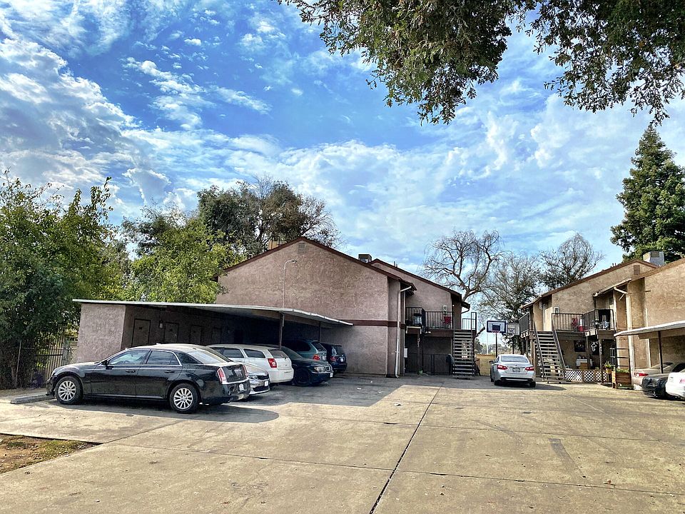 1st image of 1443 E Douglas Avenue