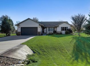 N125 Summer Hill Ct, Watertown, WI 53098