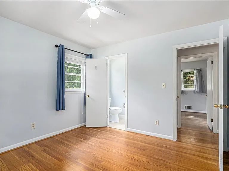2839 Concord Dr — Photo 12