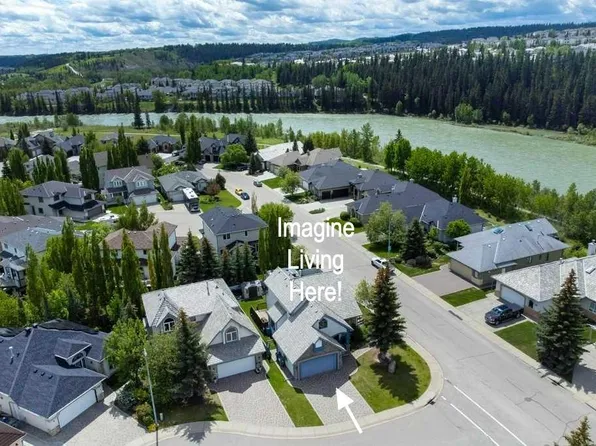 116 W Terrace Point, Cochrane, AB T4C 1R5