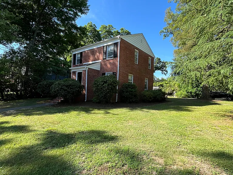 6119 Bremo Rd — Photo 2