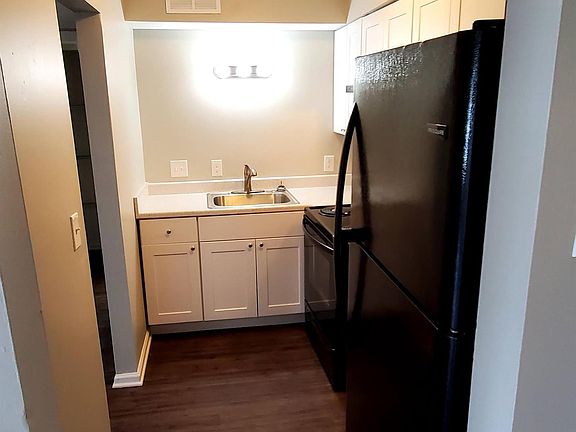 5th image of 115 Southview Dr #3