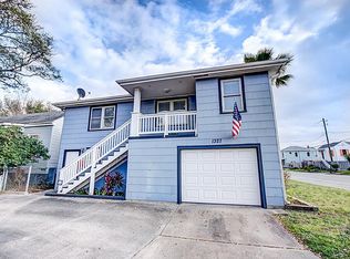 1327 Avenue K, Galveston, TX 77550