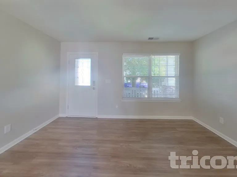 13730 Elsie Caldwell Ln — Photo 2