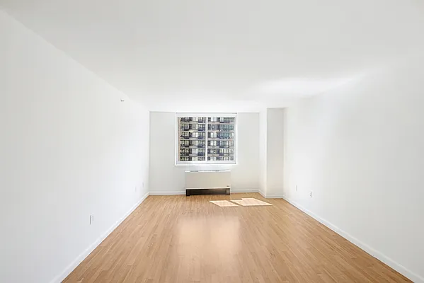 Rented by Gotham Organization | media 15