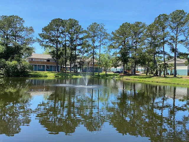 Edge at Lakeside — Photo 5