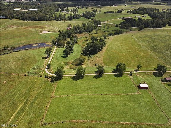 3rd image of 67271 Pogue Rd