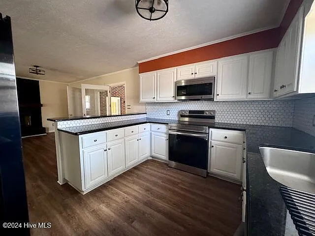 1003 Robinwood Rd — Photo 8