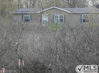 9515 Buchanan Rd, Mecosta, MI 49332