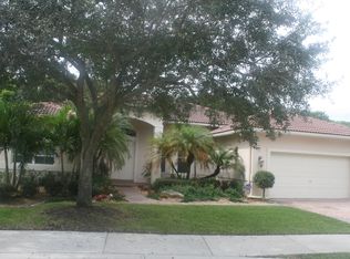 4012 Crossbill Ln, Weston, FL 33331