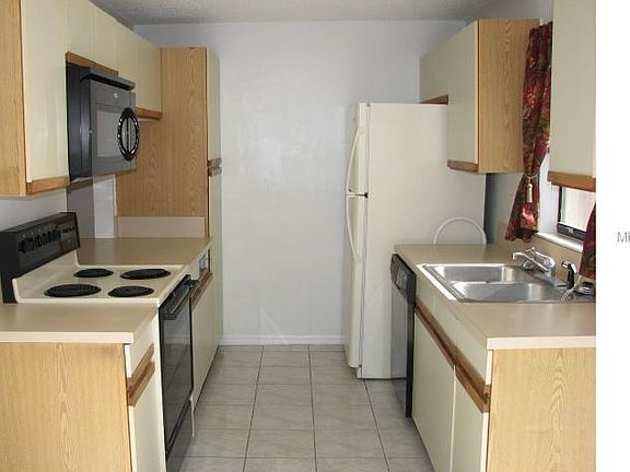 4th image of 6230 Yorktown Dr #157