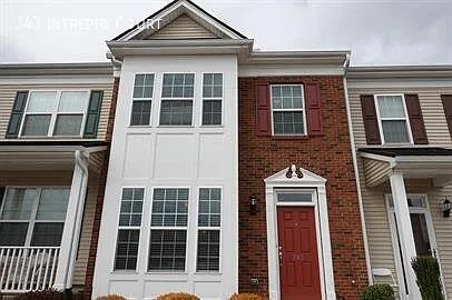 3 bed, 2.5 bath, 1550 sqft, $1,775 — Photo 2
