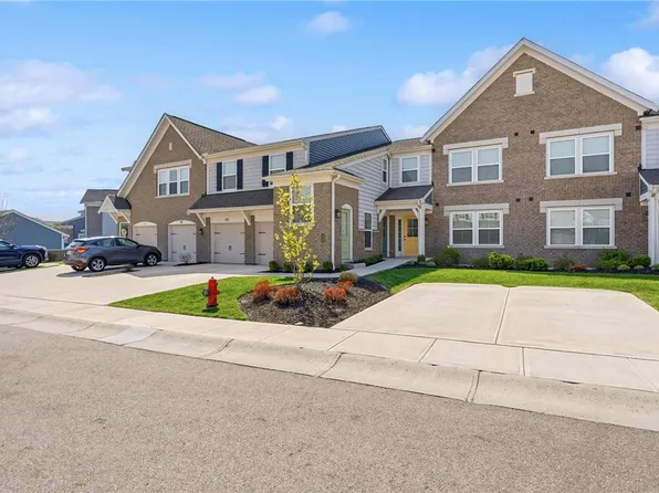 141 Old Pond Rd, Springboro, OH 45066