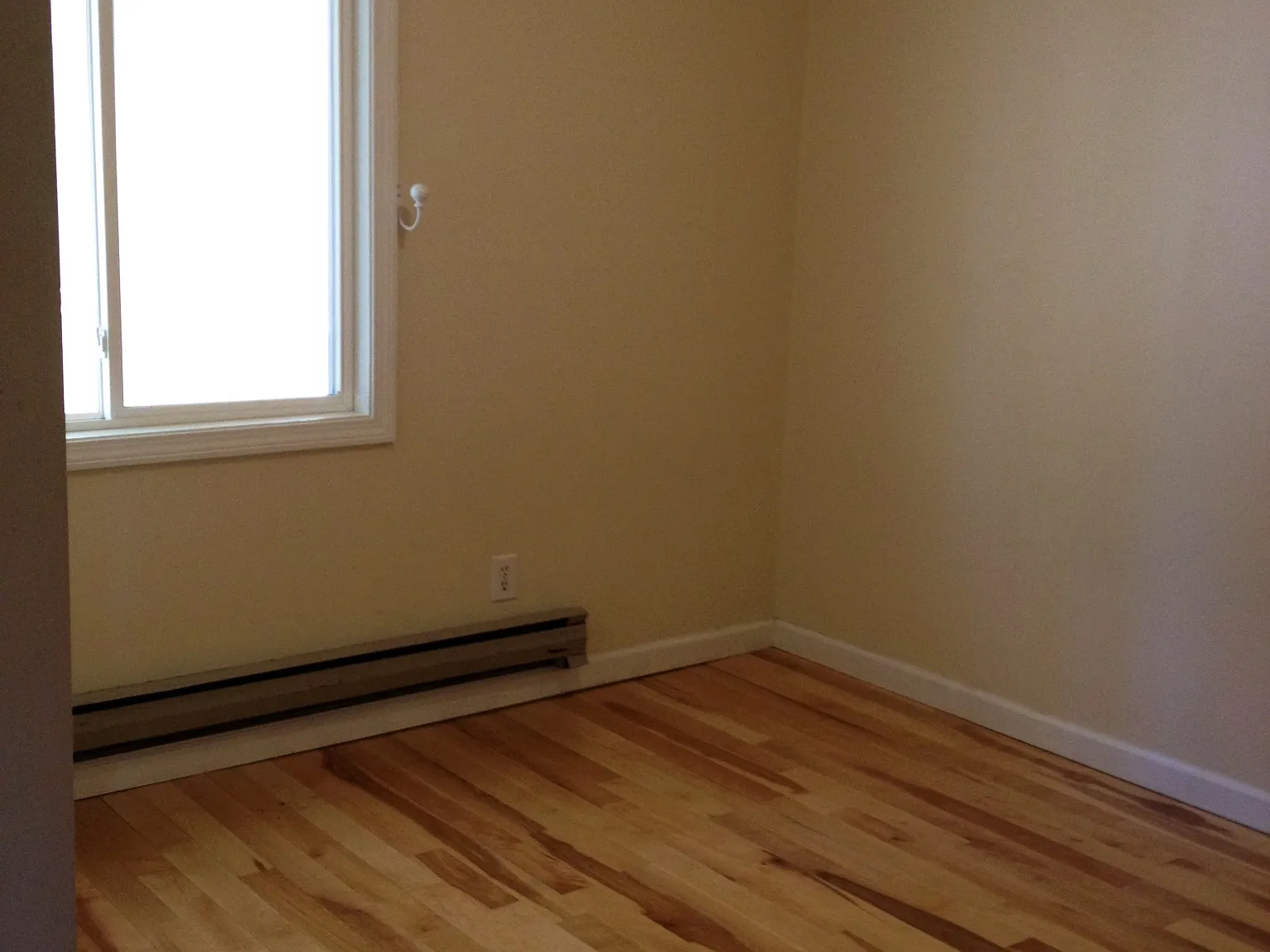 3 bed, 850 sqft, $2,750 — Photo 4