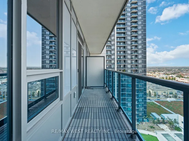 3600 Highway 7 Rd #1504 — Photo 16
