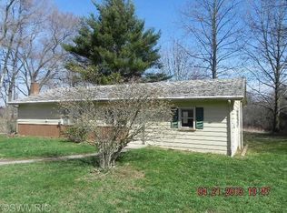 249 E Sheffield Rd, Battle Creek, MI 49017