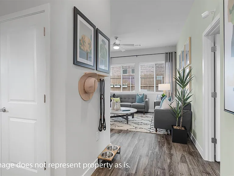 7224 Tree Ln — Photo 5