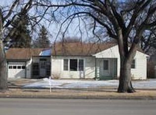 824 4th St N, Wahpeton, ND 58075