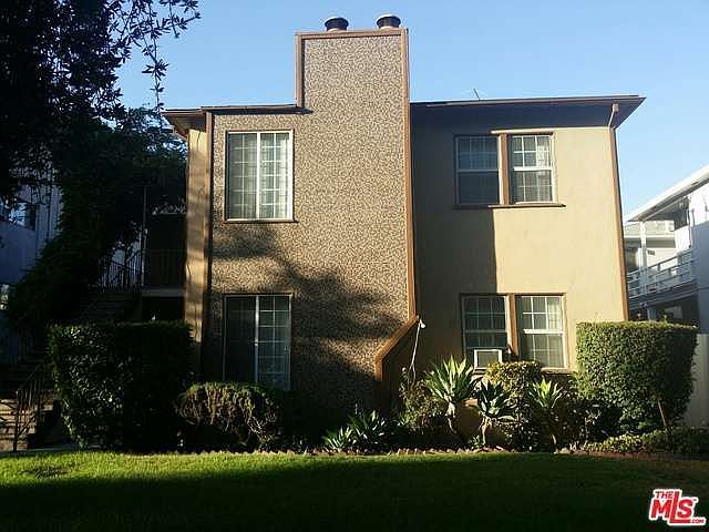 1st image of 11247 Camarillo St