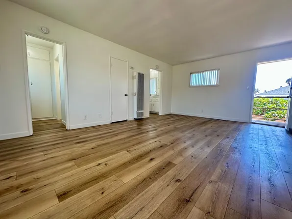 12522t, 12522 Truro Ave APT D, Hawthorne, CA 90250