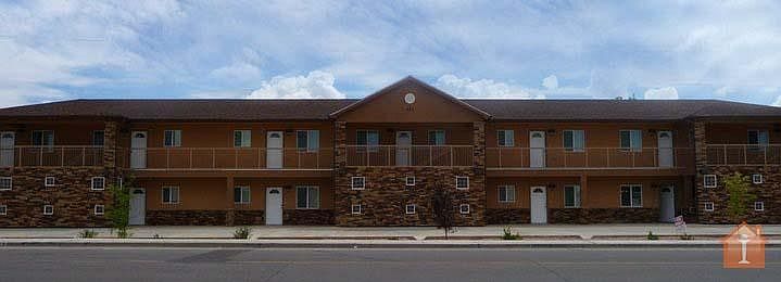 1st image of 404 S Schwartz Ave APT 106