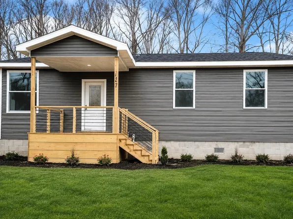 714 Bluewater Dr, Monticello, IN 47960