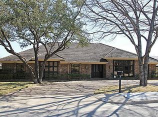 9651 Rocky Branch Dr, Dallas, TX 75243