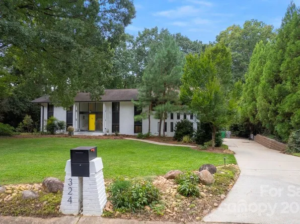 324 Canyon Trl, Charlotte, NC 28270